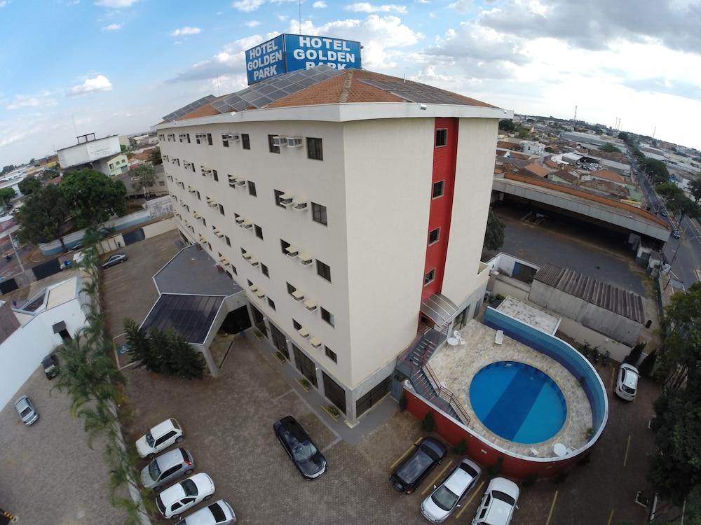 Hotel Golden Park Uberaba Exterior foto